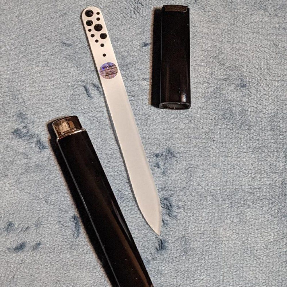 🆕5.5" Mont Bleu Czech White Crystal Nail File w/Swarovski Crystal & Hard Case
